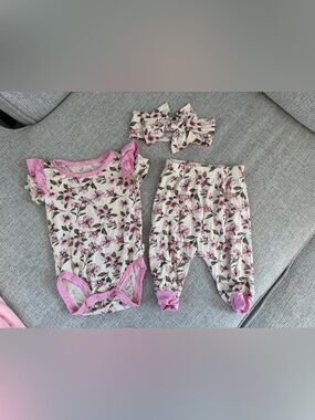 Milkberry Bamboo Outfit 3-6M